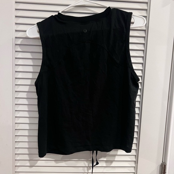 Lululemon Tank Top with Front Tie Women’s size 12 - Picture 2 of 3